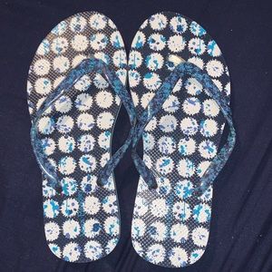 Vera Bradley flip flops
